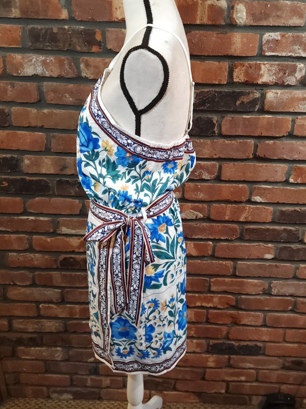 CUPSHE Bahama Honey Floral Mini Dress Resortwear Vacation Beach Women's M NWT - Picture 6 of 10